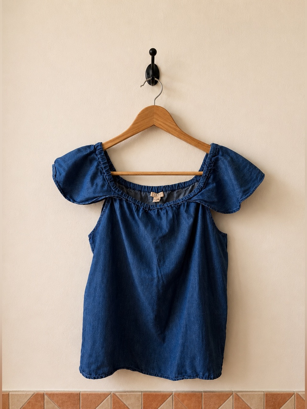 🖤 J. Crew Off Shoulder Top Women’s Blue Denim Chambray Size Small